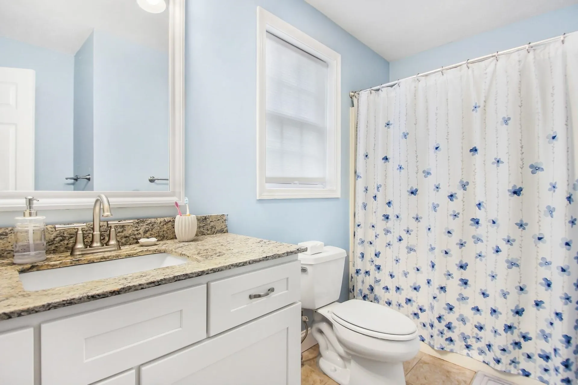 21 W Shore Avenue Manchester NH 03109