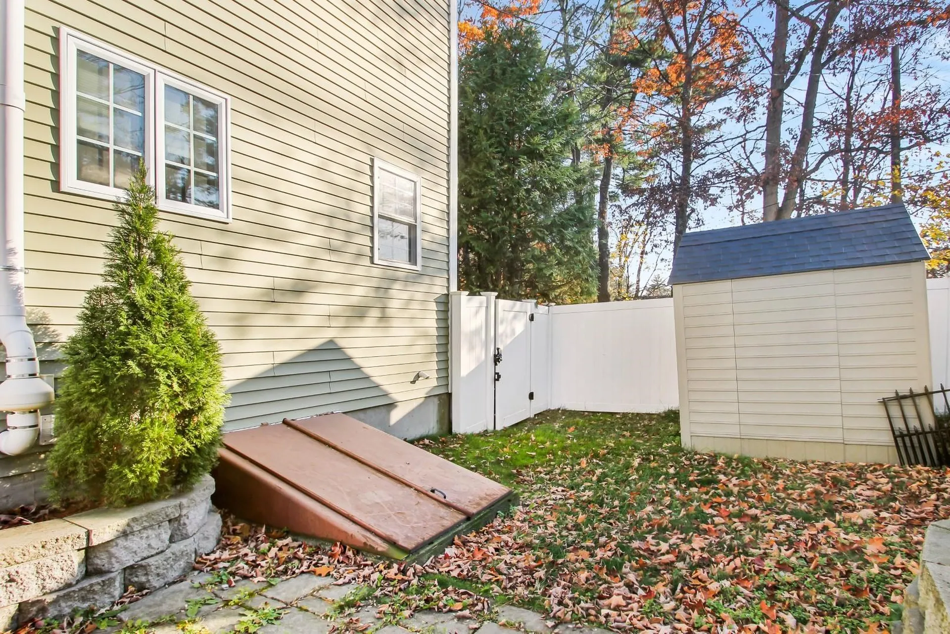 21 W Shore Avenue Manchester NH 03109