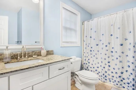 21 W Shore Avenue Manchester NH 03109