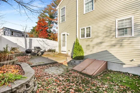 21 W Shore Avenue Manchester NH 03109