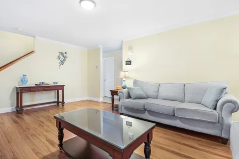 21 W Shore Avenue Manchester NH 03109