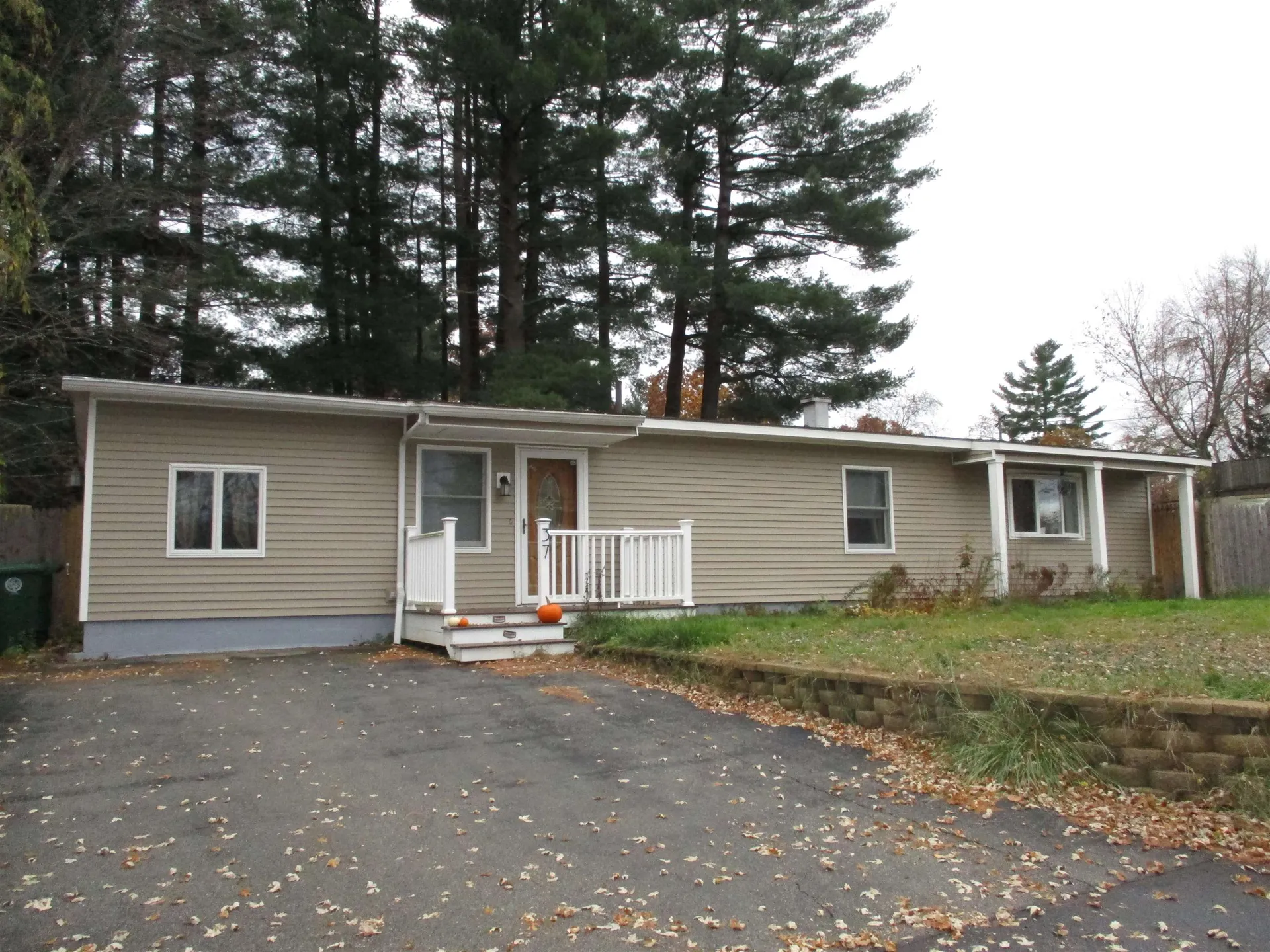 37 Bell Street Nashua NH 03064