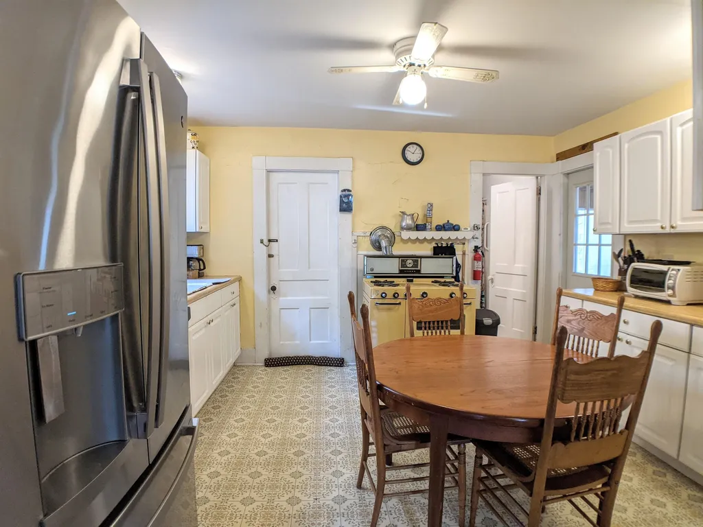667 Laconia Road Tilton NH 03276