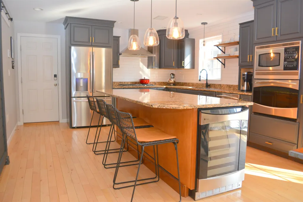 102 Jones Hill Road Enfield NH 03748