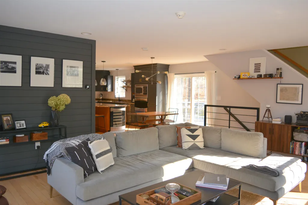 102 Jones Hill Road Enfield NH 03748