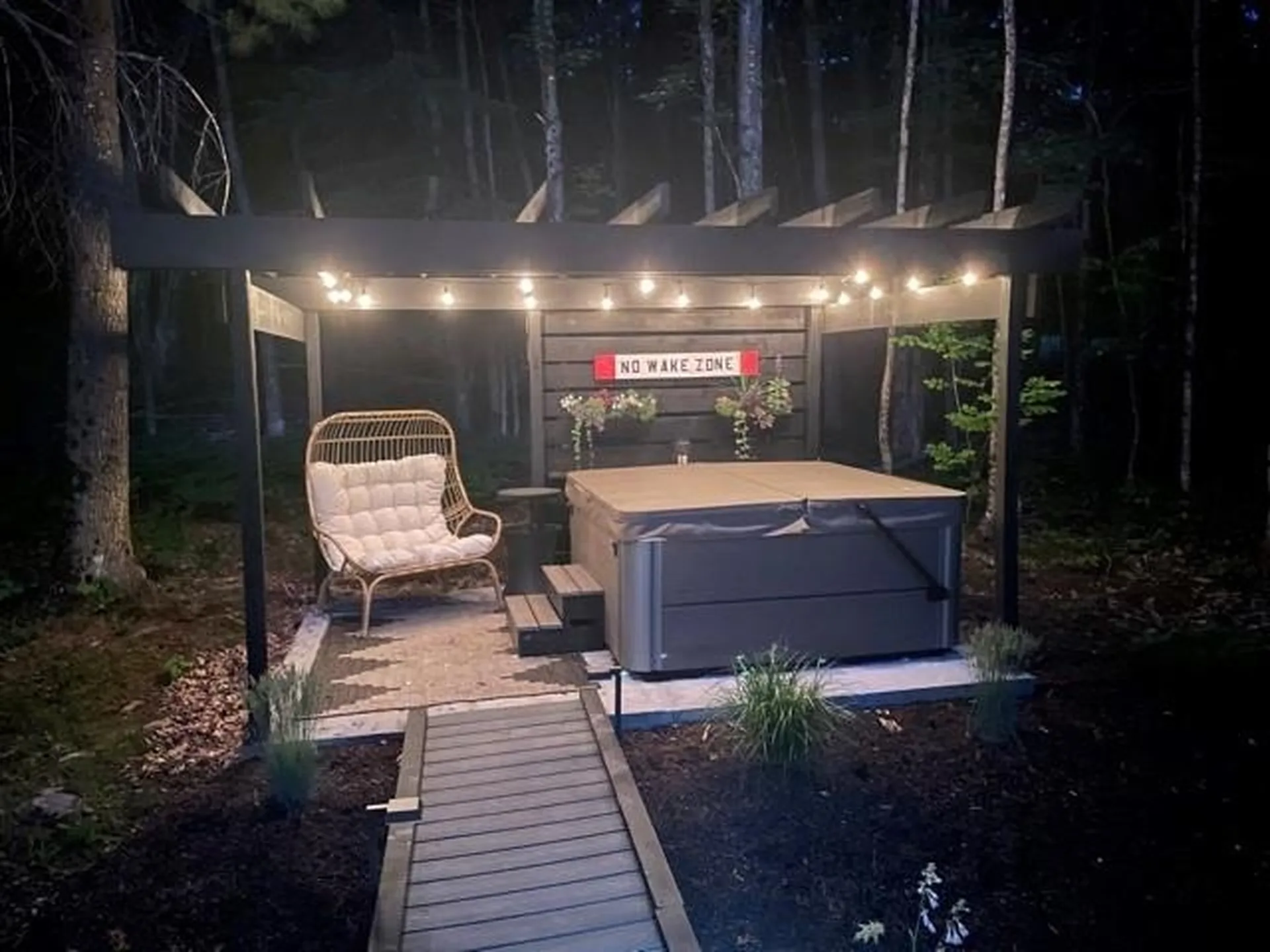 102 Jones Hill Road Enfield NH 03748
