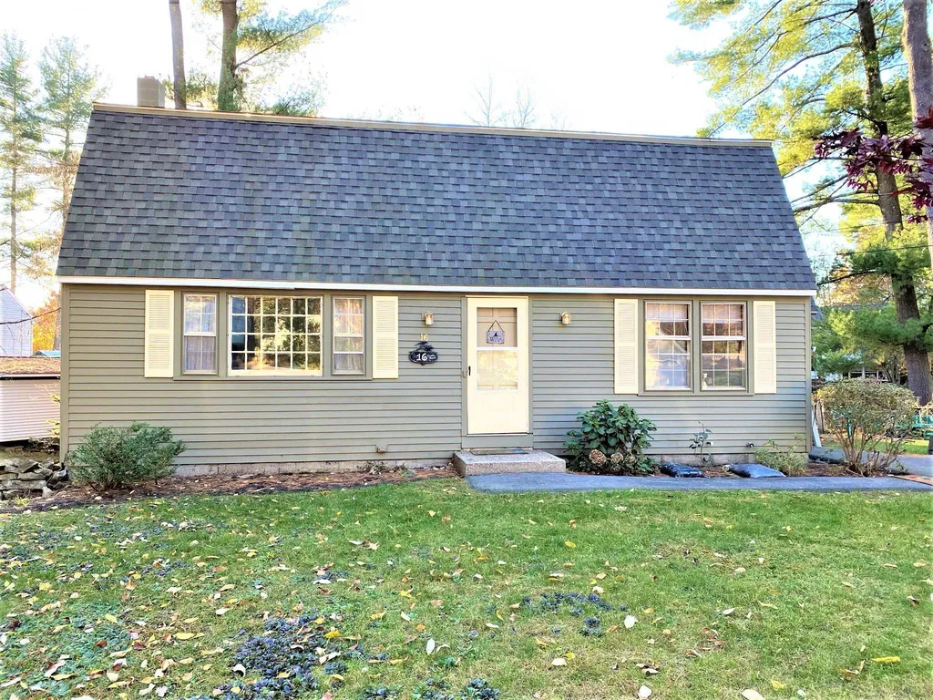 16 Cherokee Avenue Nashua NH 03062