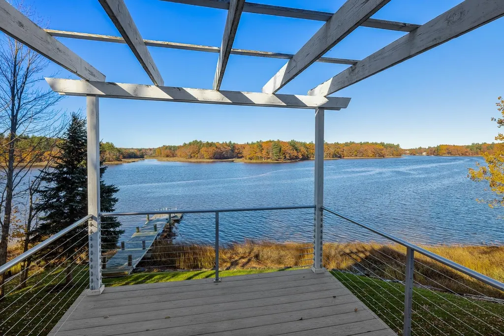 127 Spur Road Dover NH 03820