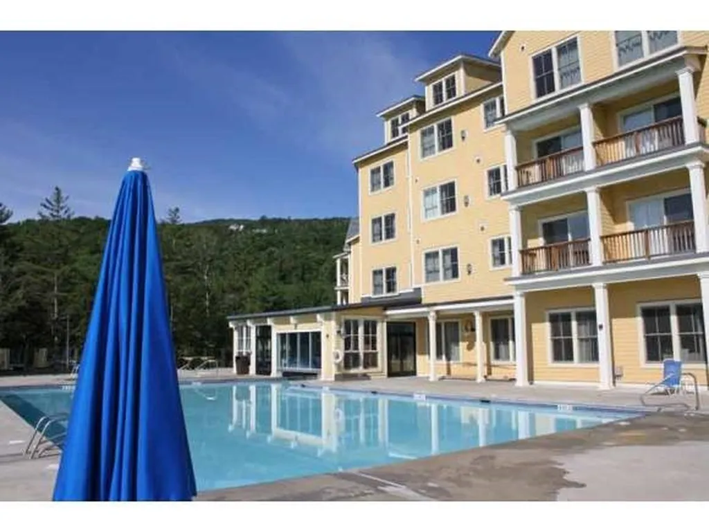 235/237 Qtr. I I I Jackson Gore Inn Ludlow VT 05149