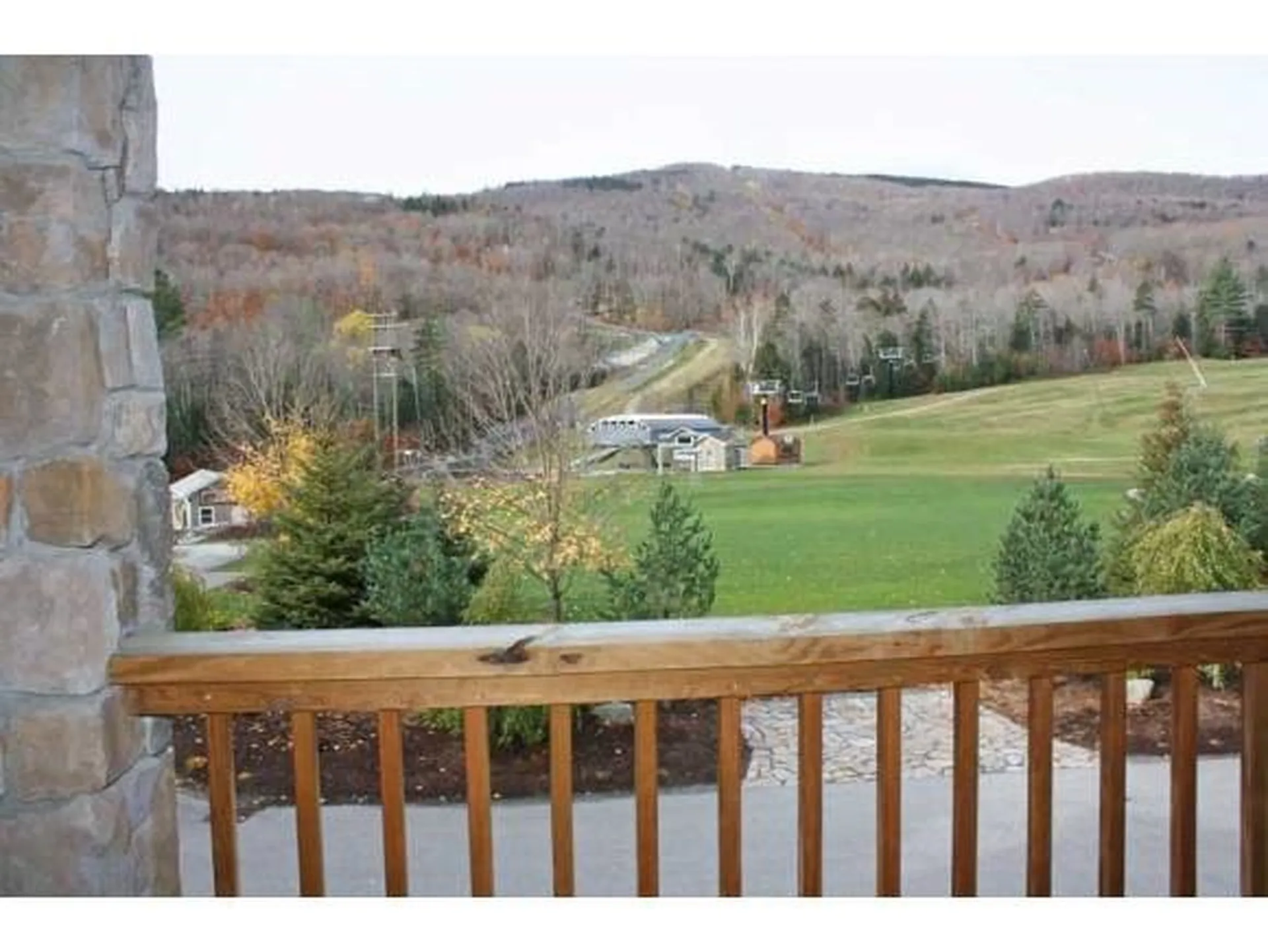 235/237 Qtr. I I I Jackson Gore Inn Ludlow VT 05149