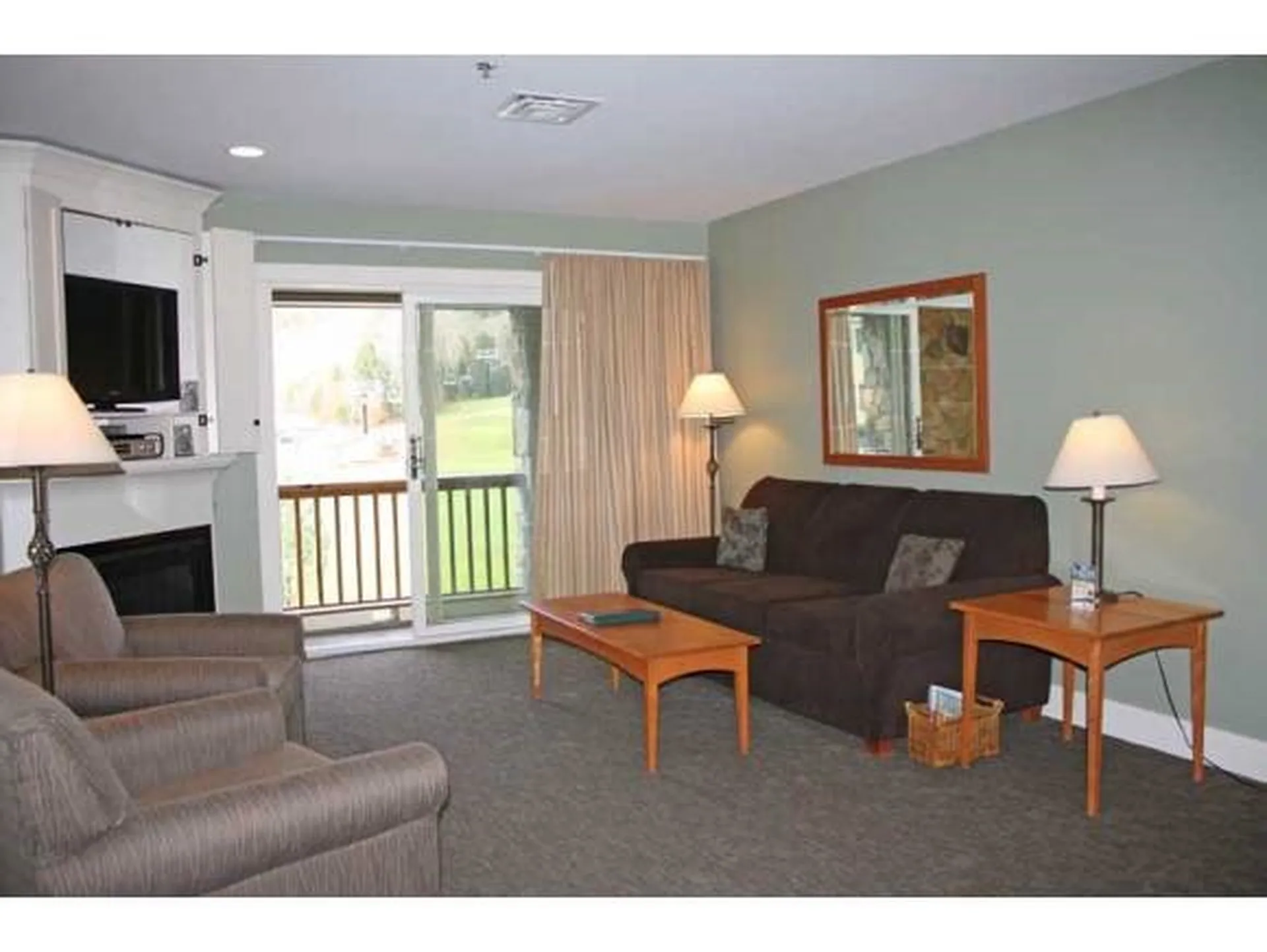 235/237 Qtr. I I I Jackson Gore Inn Ludlow VT 05149