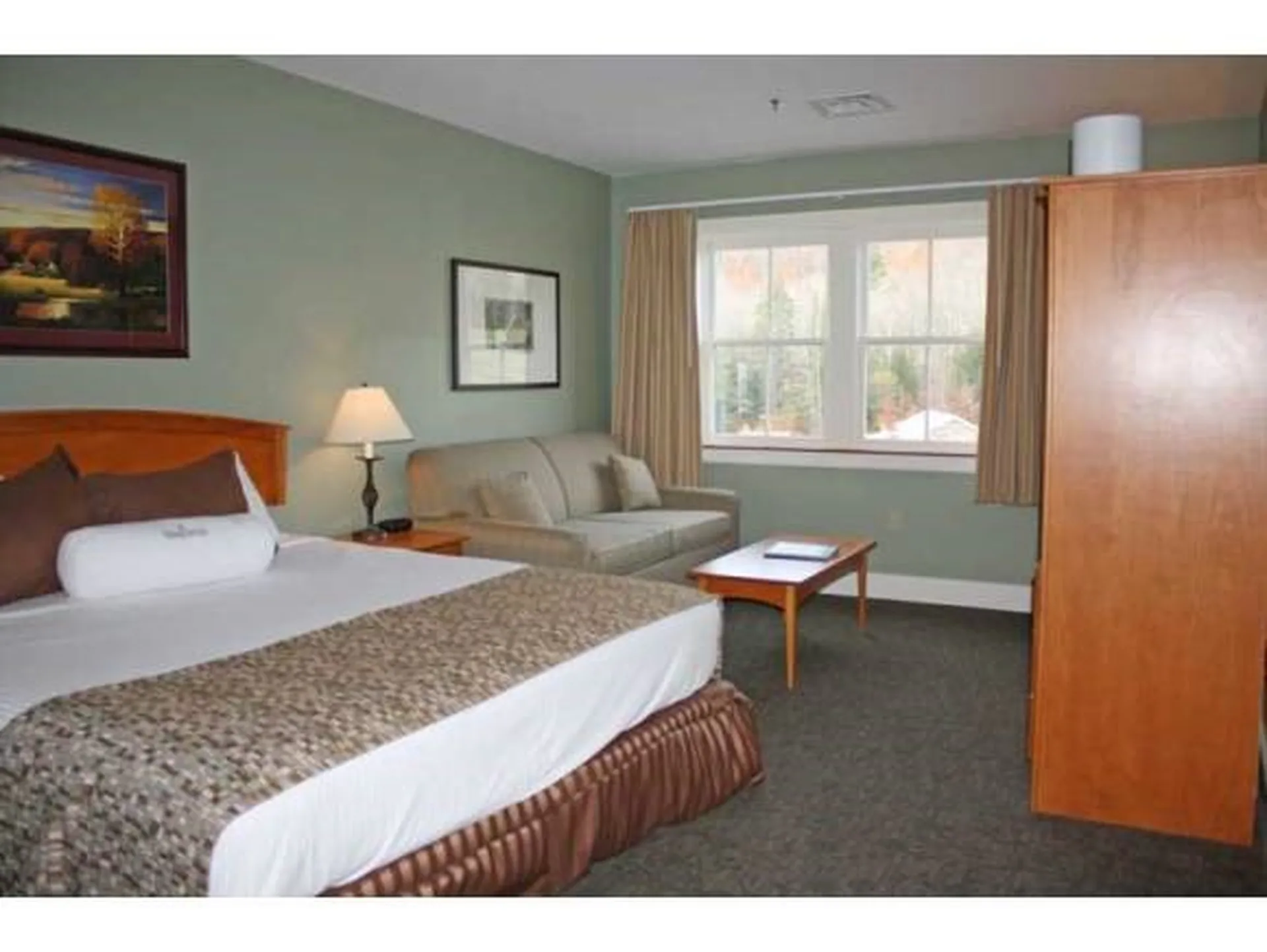235/237 Qtr. I I I Jackson Gore Inn Ludlow VT 05149