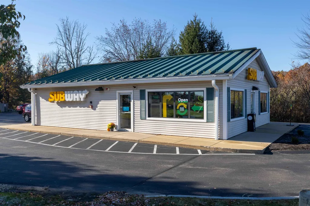 79 Perkins Road Londonderry NH 03053