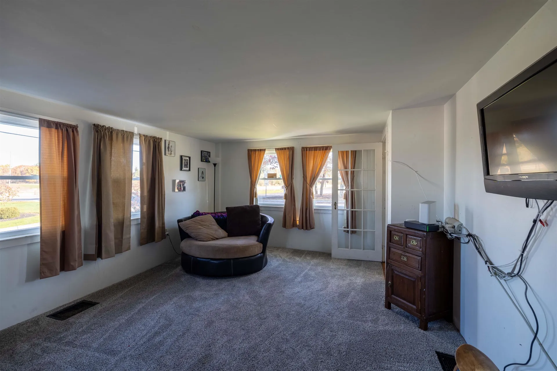 79 Perkins Road Londonderry NH 03053