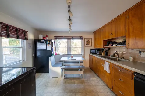 79 Perkins Road Londonderry NH 03053