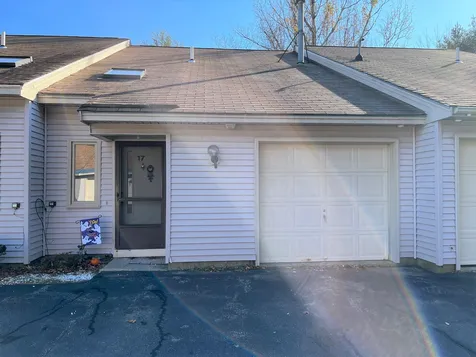 17 Bramber Ii Rochester NH 03867