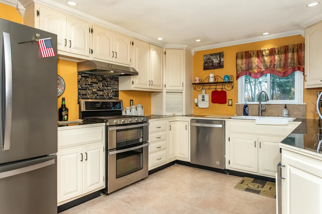 110 Newton Road Plaistow NH 03865