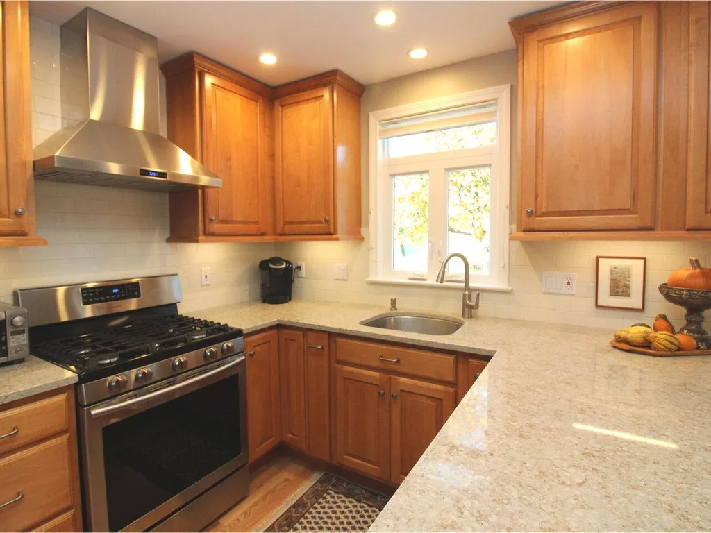 126 Hickory Hill Road Williston VT 05495