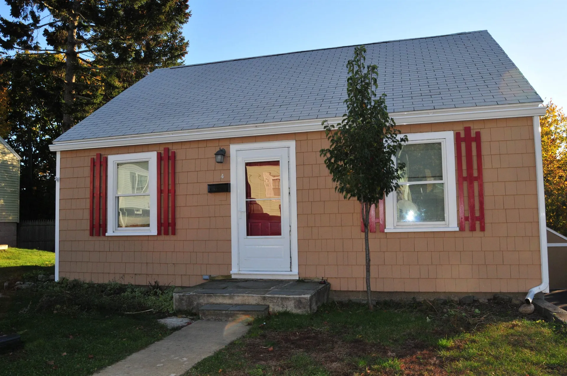 4 Halstead Street Kittery ME 03904