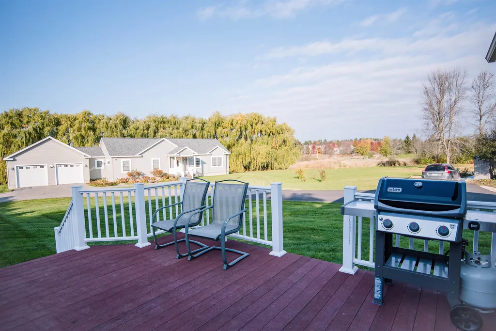 27 Weeping Willow Lane South Burlington VT 05403