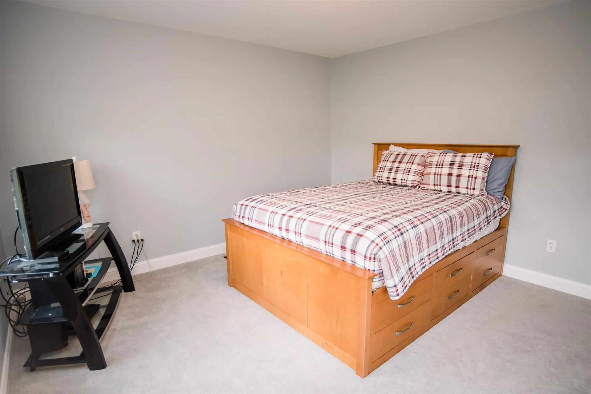 27 Weeping Willow Lane South Burlington VT 05403