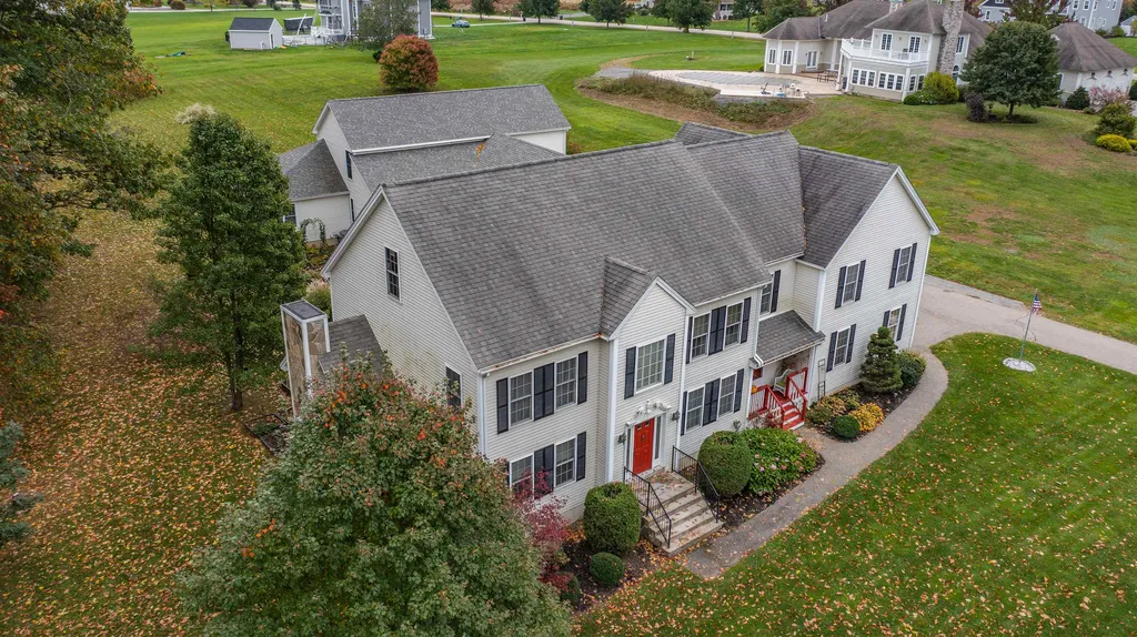 9 Towle Farm Road Hampton Falls NH 03844