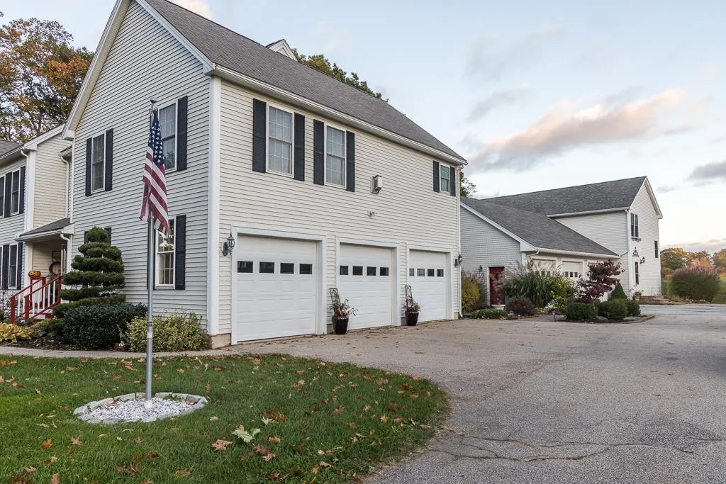 9 Towle Farm Road Hampton Falls NH 03844
