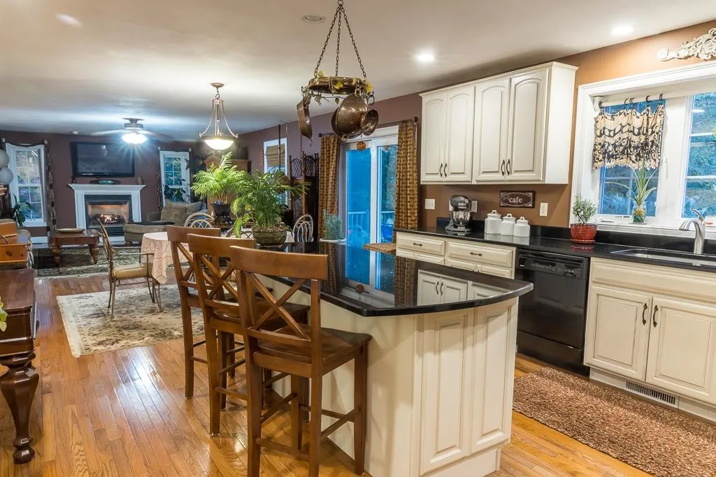 9 Towle Farm Road Hampton Falls NH 03844