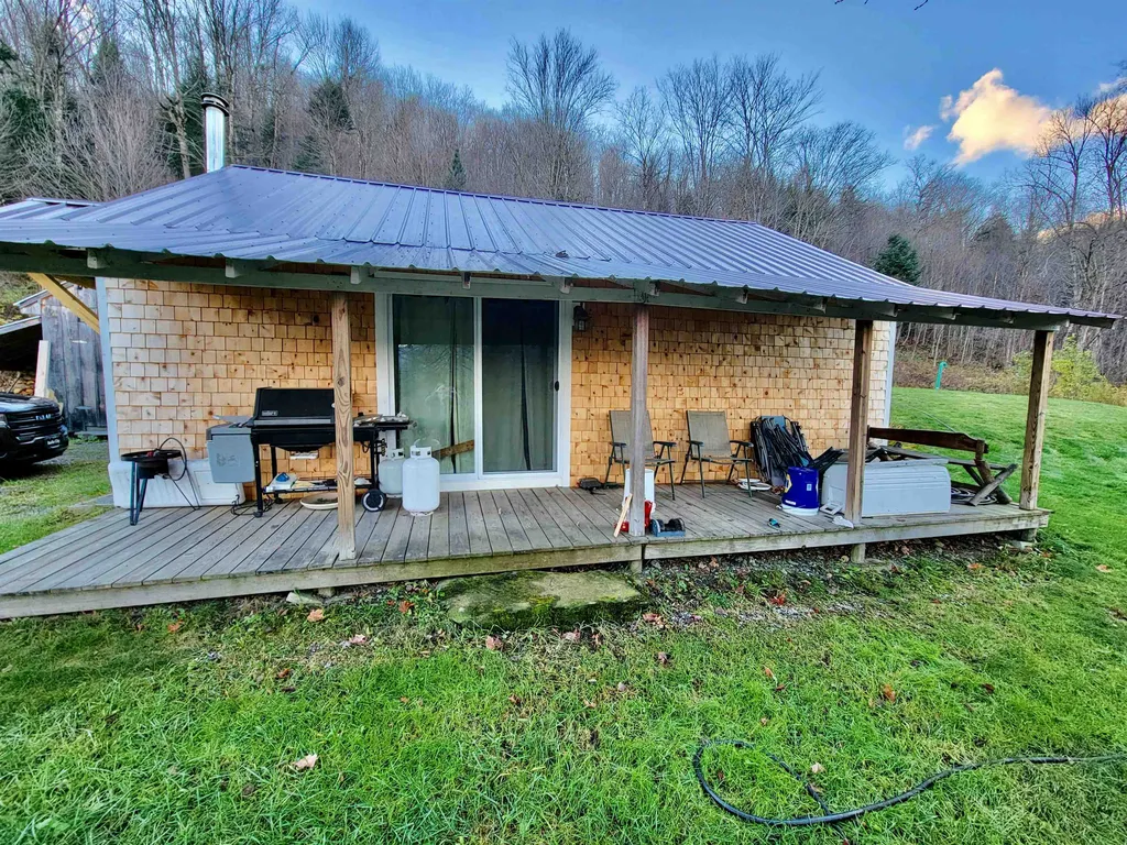 36 Moss Drive Stewartstown NH 03576