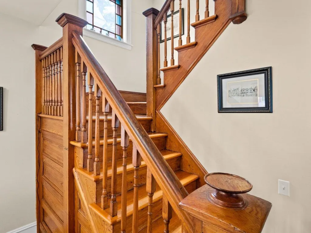111 Loomis Street Burlington VT 05401