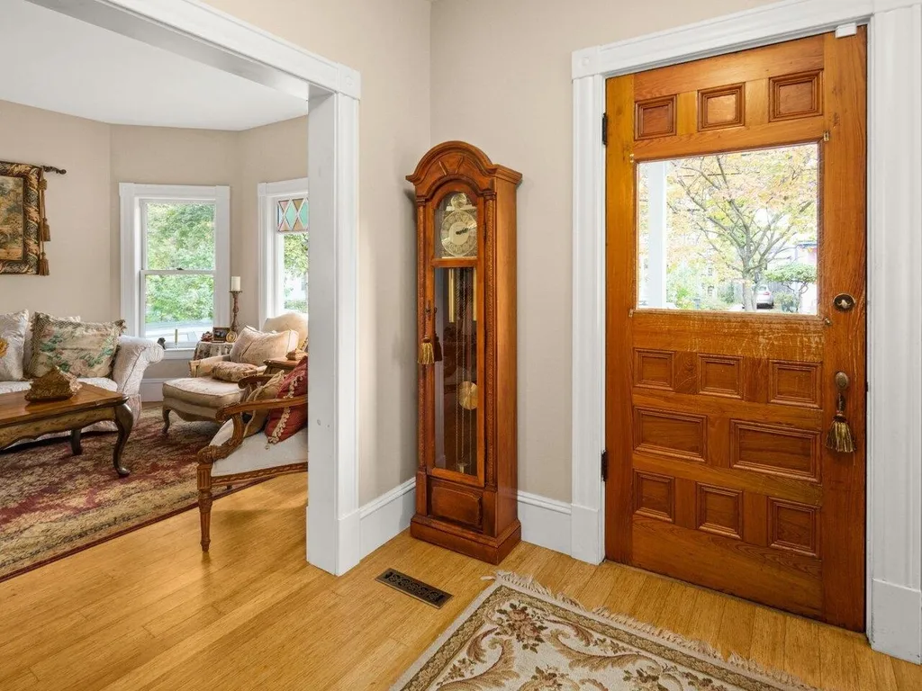 111 Loomis Street Burlington VT 05401