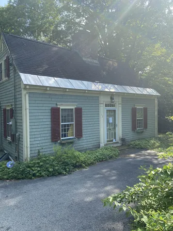 17 Edgewood Street Franklin NH 03235