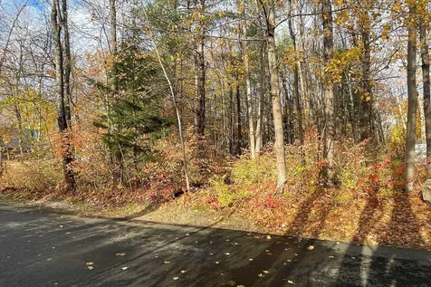 4 Running Brook Way Kennebunk ME 04043