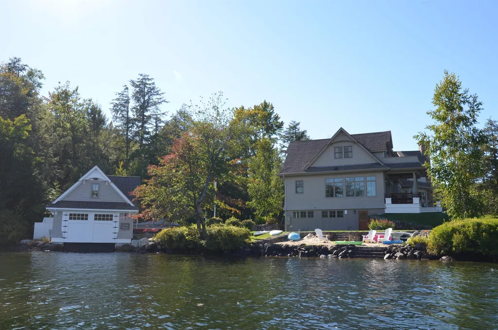7 Delings Cove Wolfeboro NH 03894