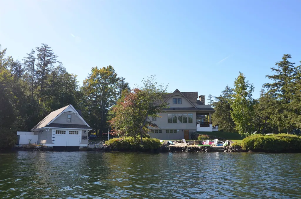 7 Delings Cove Wolfeboro NH 03894