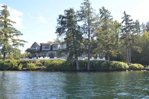 7 Delings Cove Wolfeboro NH 03894