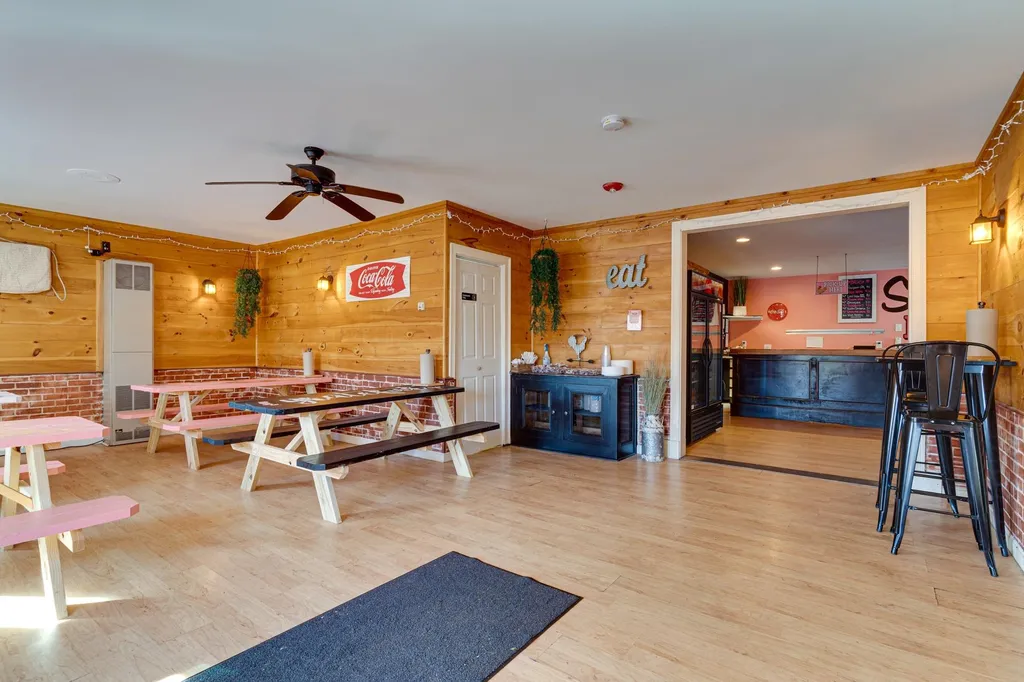 186 Lafayette Road North Hampton NH 03862