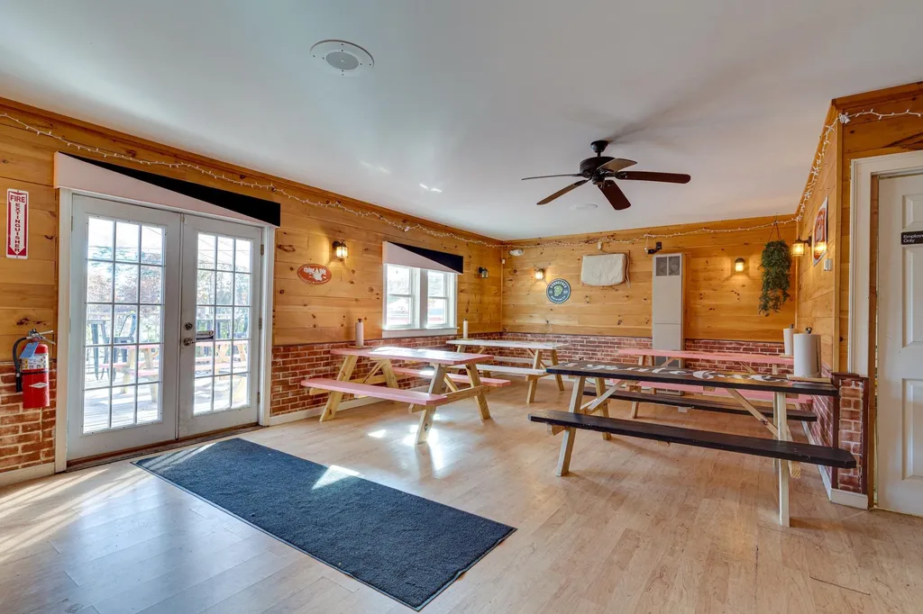 186 Lafayette Road North Hampton NH 03862