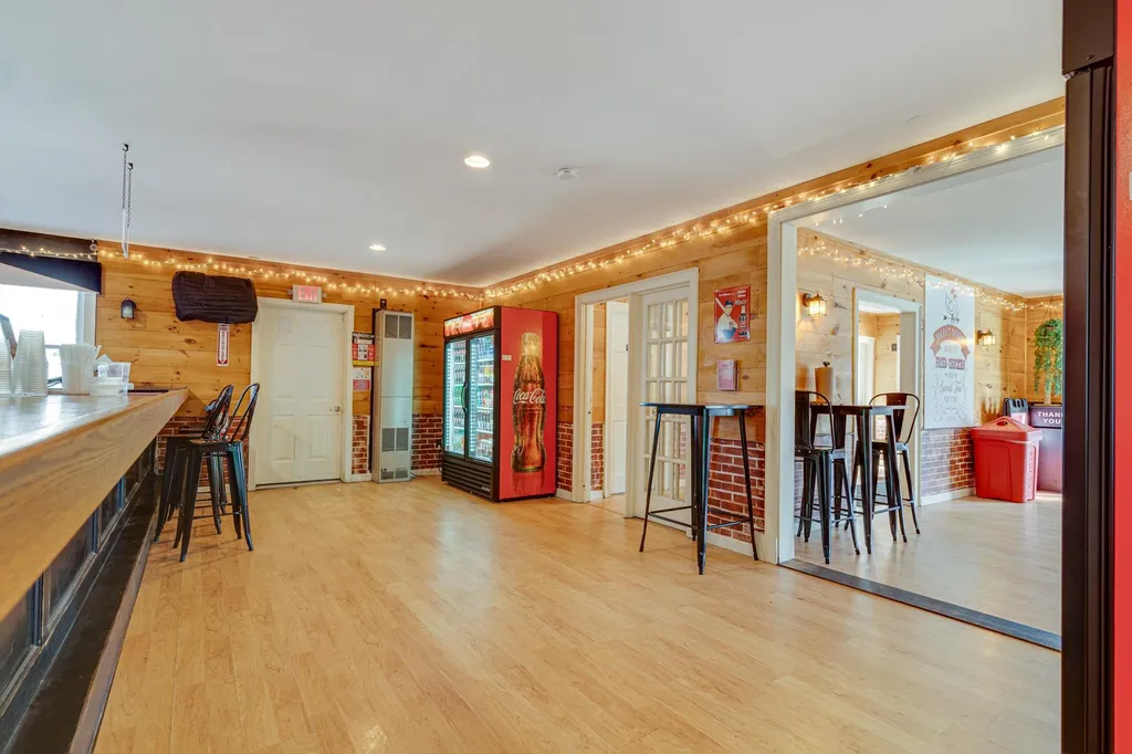 186 Lafayette Road North Hampton NH 03862