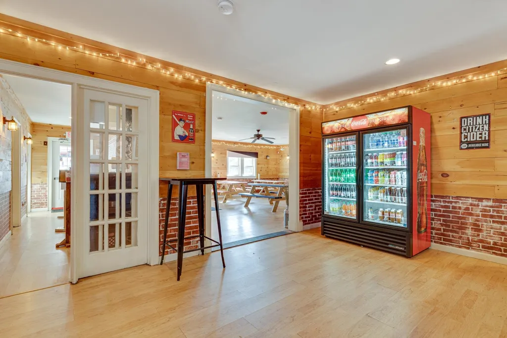 186 Lafayette Road North Hampton NH 03862