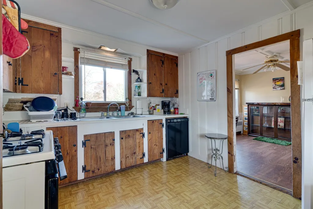 186 Lafayette Road North Hampton NH 03862
