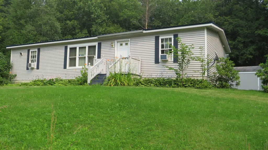 46 Silkwood Avenue Belmont NH 03220