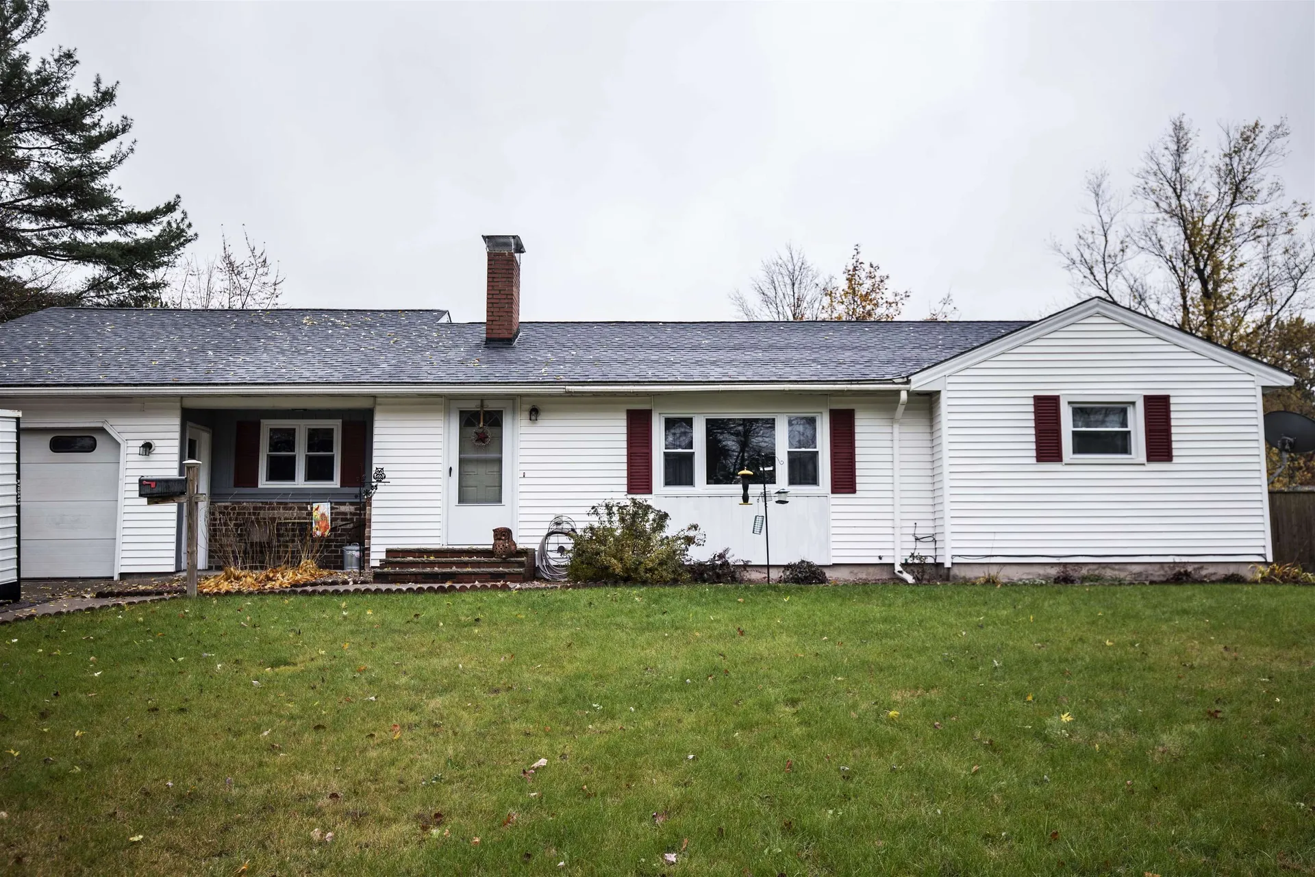 22 Forest Park Drive Nashua NH 03060