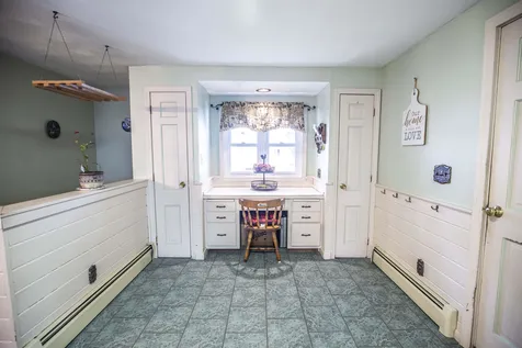 22 Forest Park Drive Nashua NH 03060