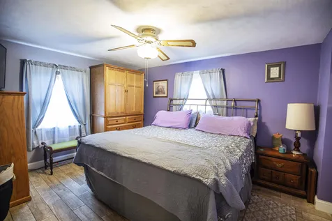 22 Forest Park Drive Nashua NH 03060