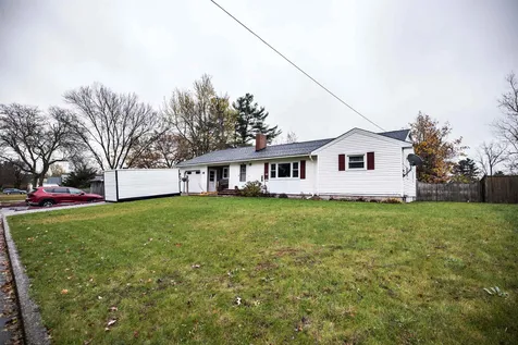 22 Forest Park Drive Nashua NH 03060