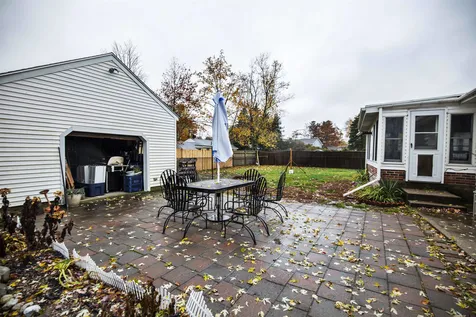 22 Forest Park Drive Nashua NH 03060