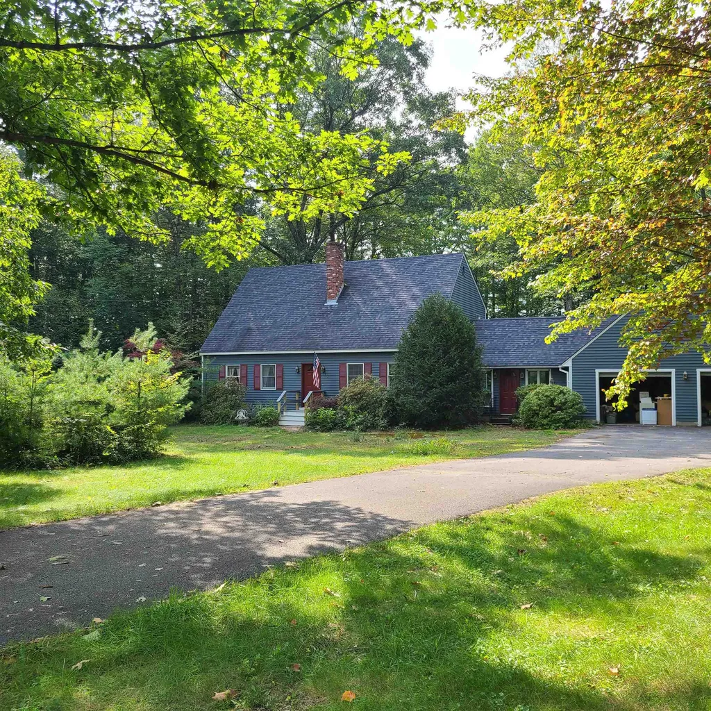 12 Foxwood Avenue Keene NH 03431