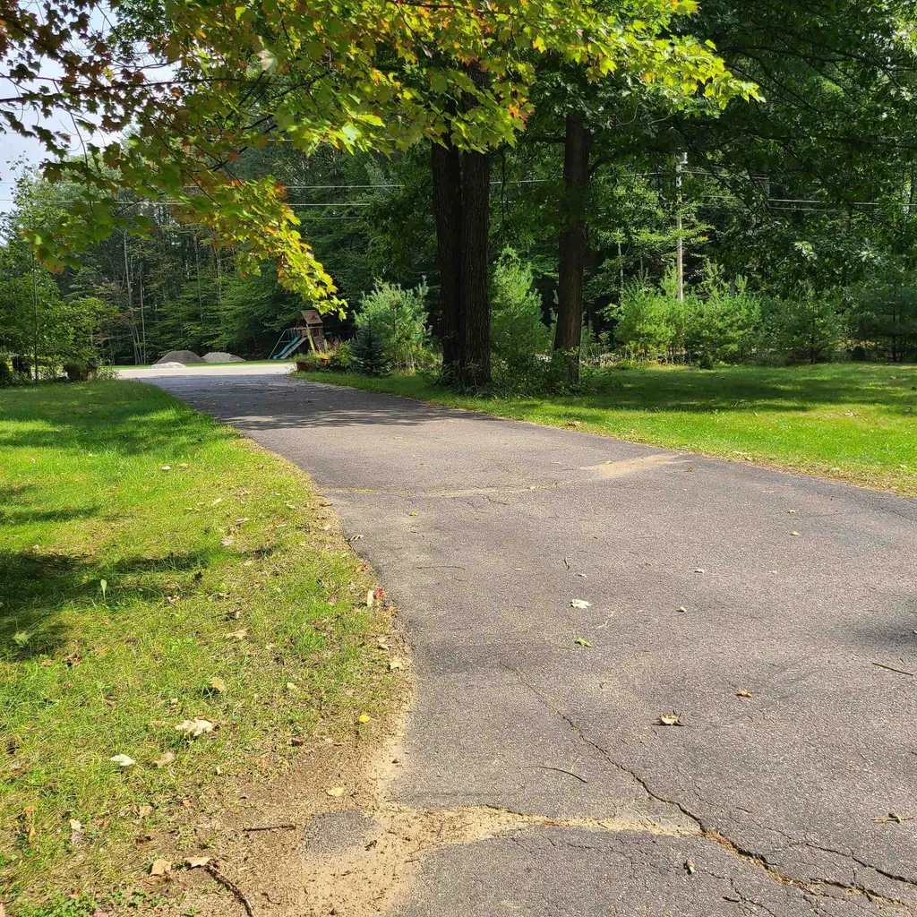 12 Foxwood Avenue Keene NH 03431