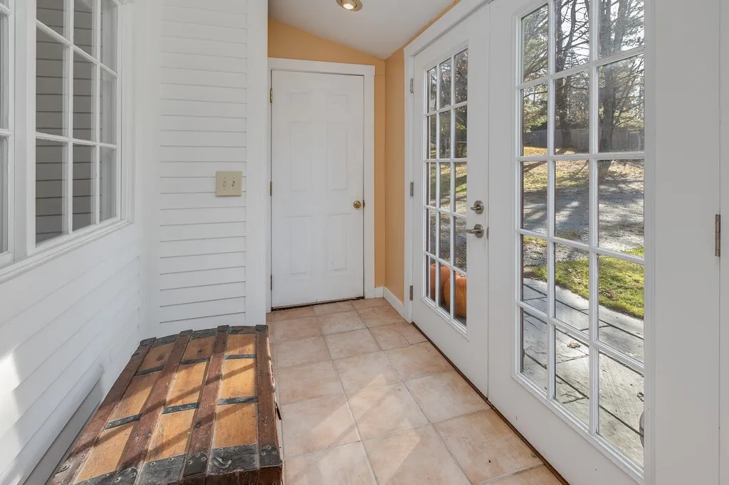 32 Pleasant Street Lyme NH 03768
